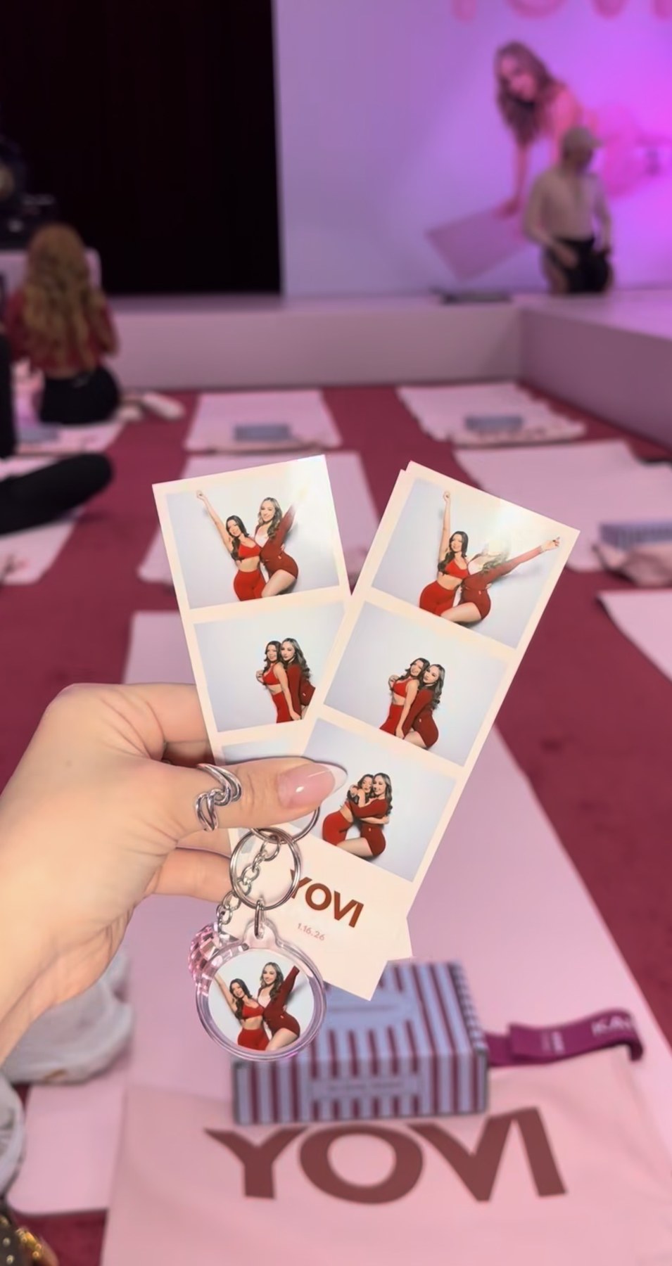 Round photo keychain and custom photo strips