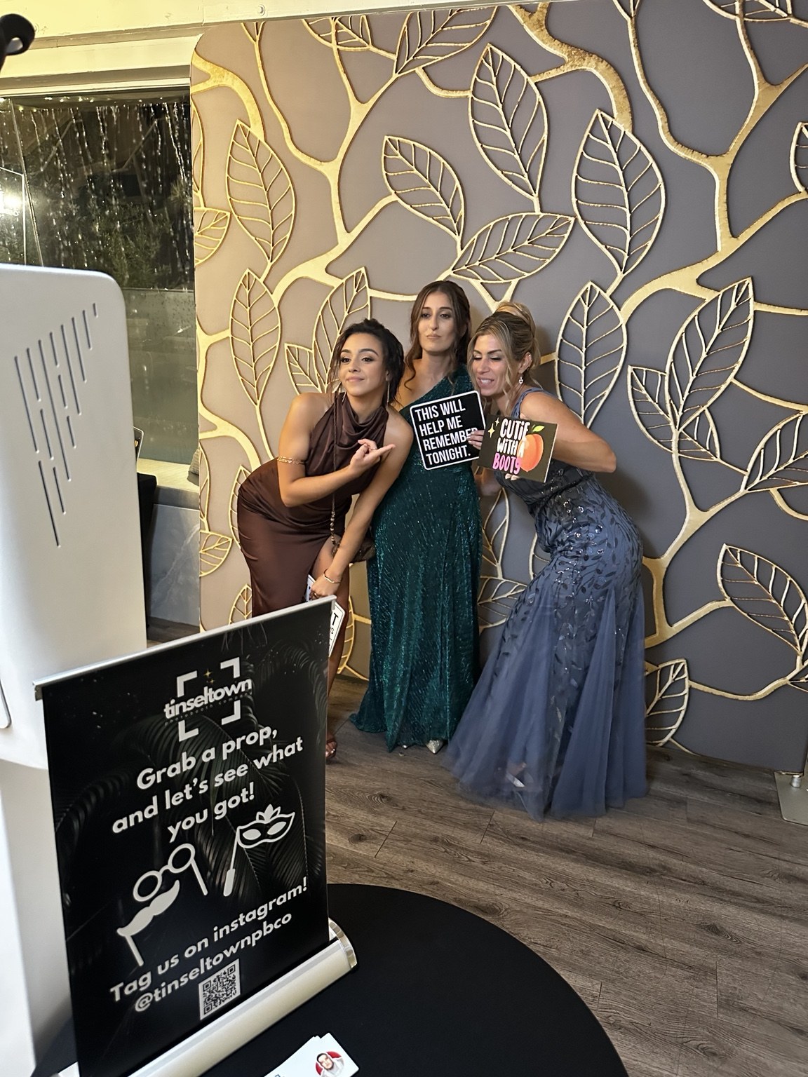Lux Booth at a wedding